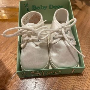 Baby Deer Shoes White Satin High Top Infant Sz 1 Lace Up Boy Girl NEW Vintage